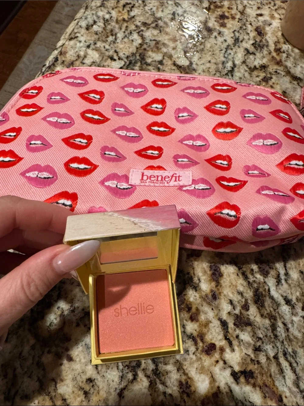 Benefit Shellie Peach-Pink Blush with Pink Lip-Print Pouch